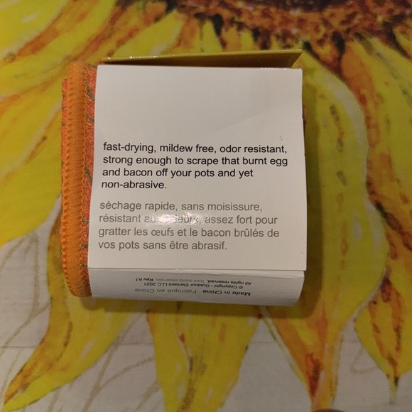 outdoor element
Camp Kitchen Cleaning Set - Picture 4 of 4